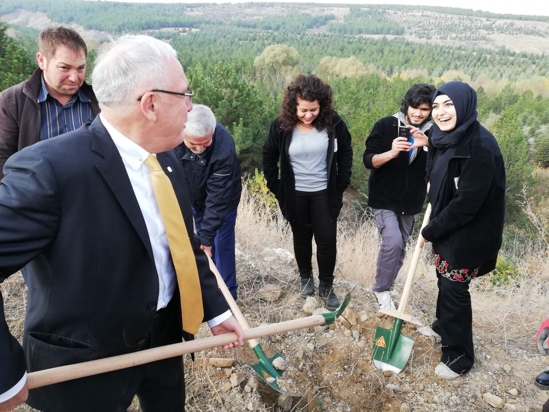 HÜ Ormanı HÜMED Fidan Dikme Etkinliği 9 Kasım 2018 günü yapıldı…